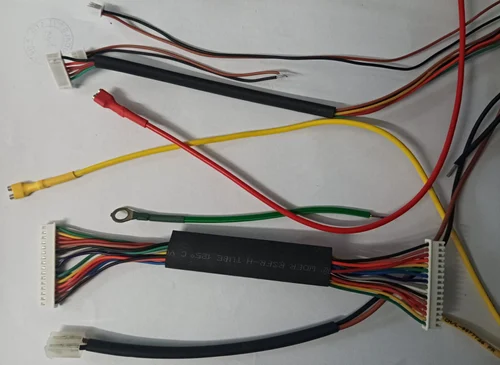 Wiring harnesses for inverters and UPS systems